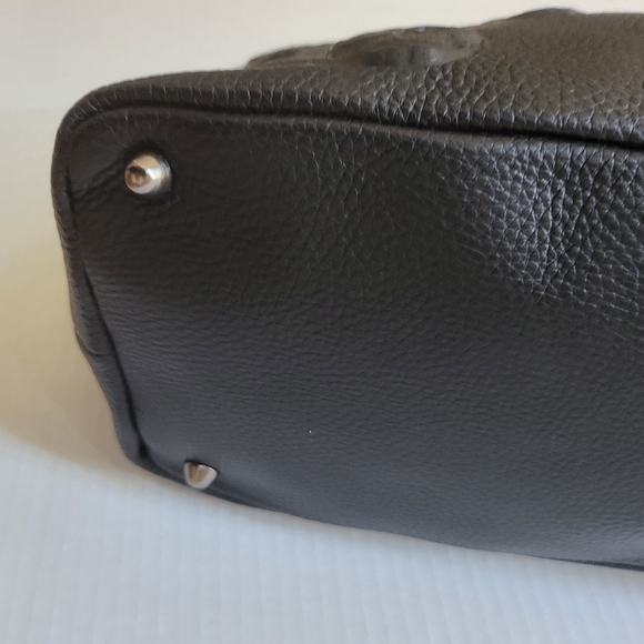 IOpelle Italia Black Skull Embossed Tote Bag - Picture 8 of 16